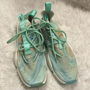 SIA Collective Jade sneakers size 11 men pre-owned.